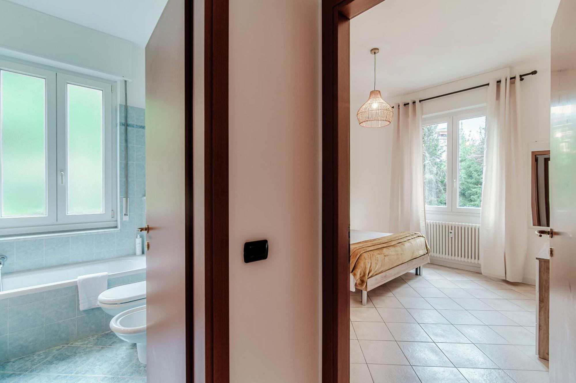 Zamenhof 9 - By Myhomeincomo Exteriör bild